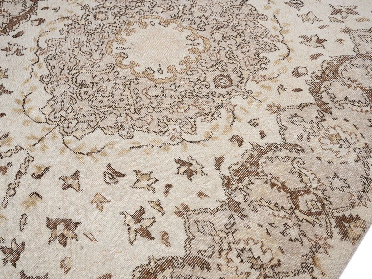 8136, Turkish Isparta Area Rug