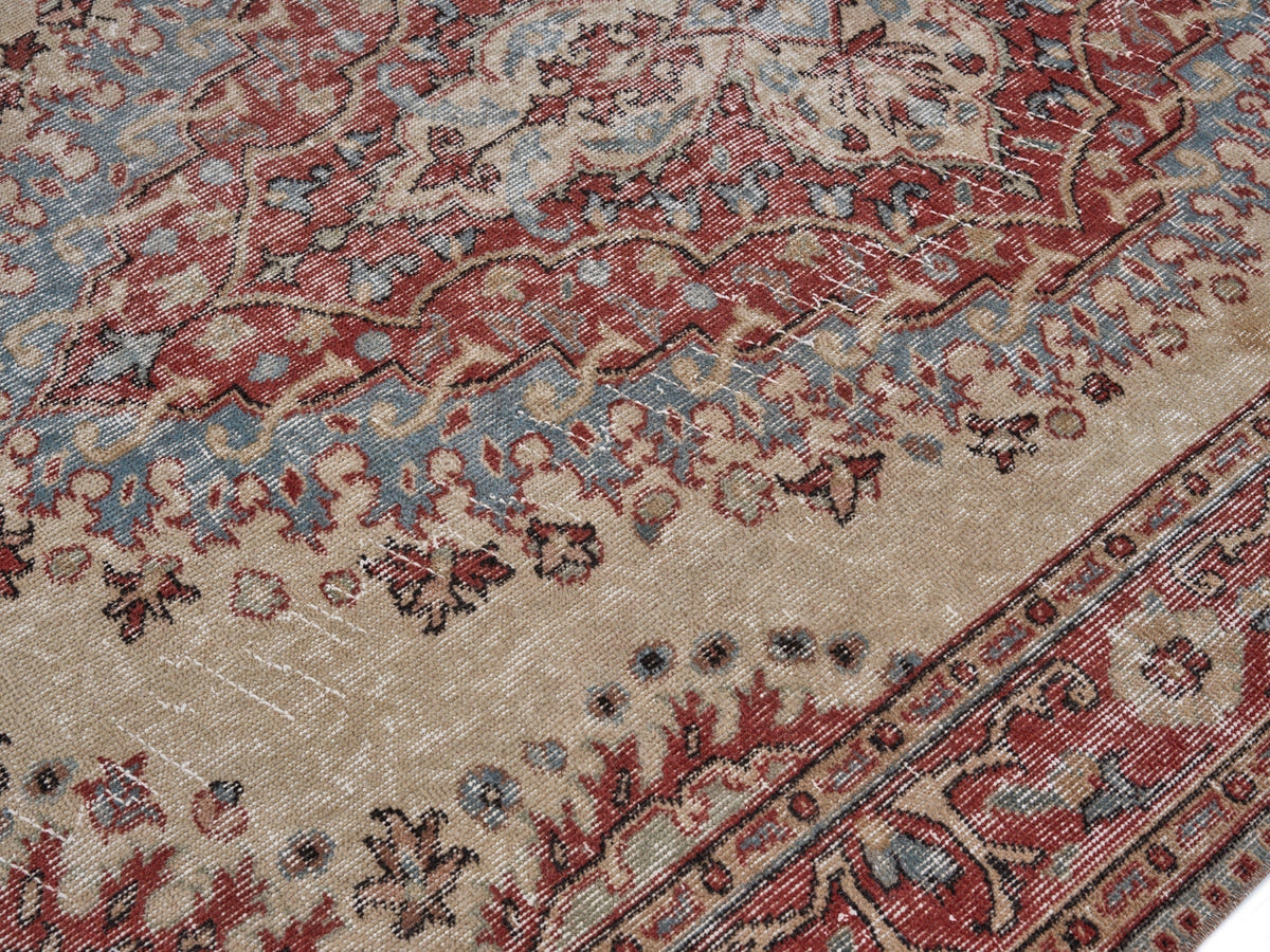 8242, Turkish Isparta Area Rug