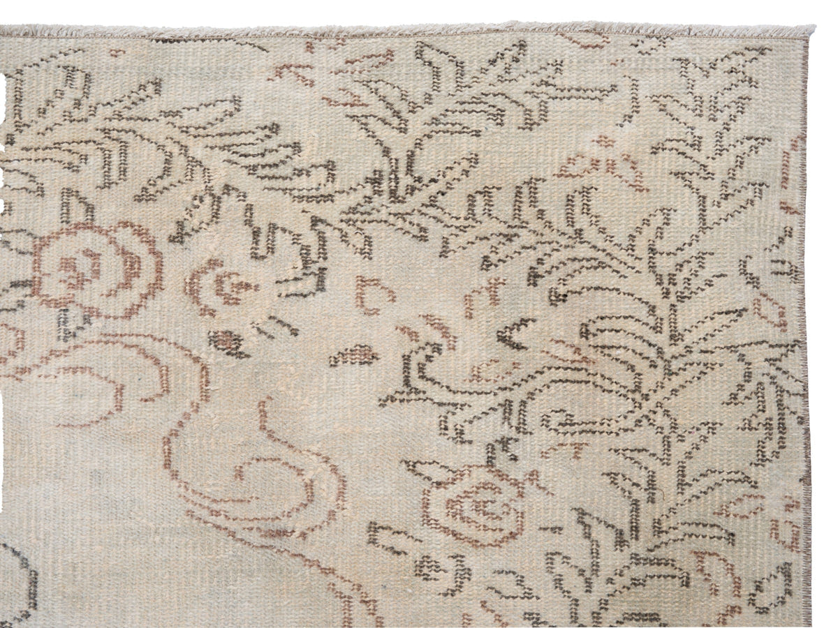 8209, Turkish Manisa Area Rug
