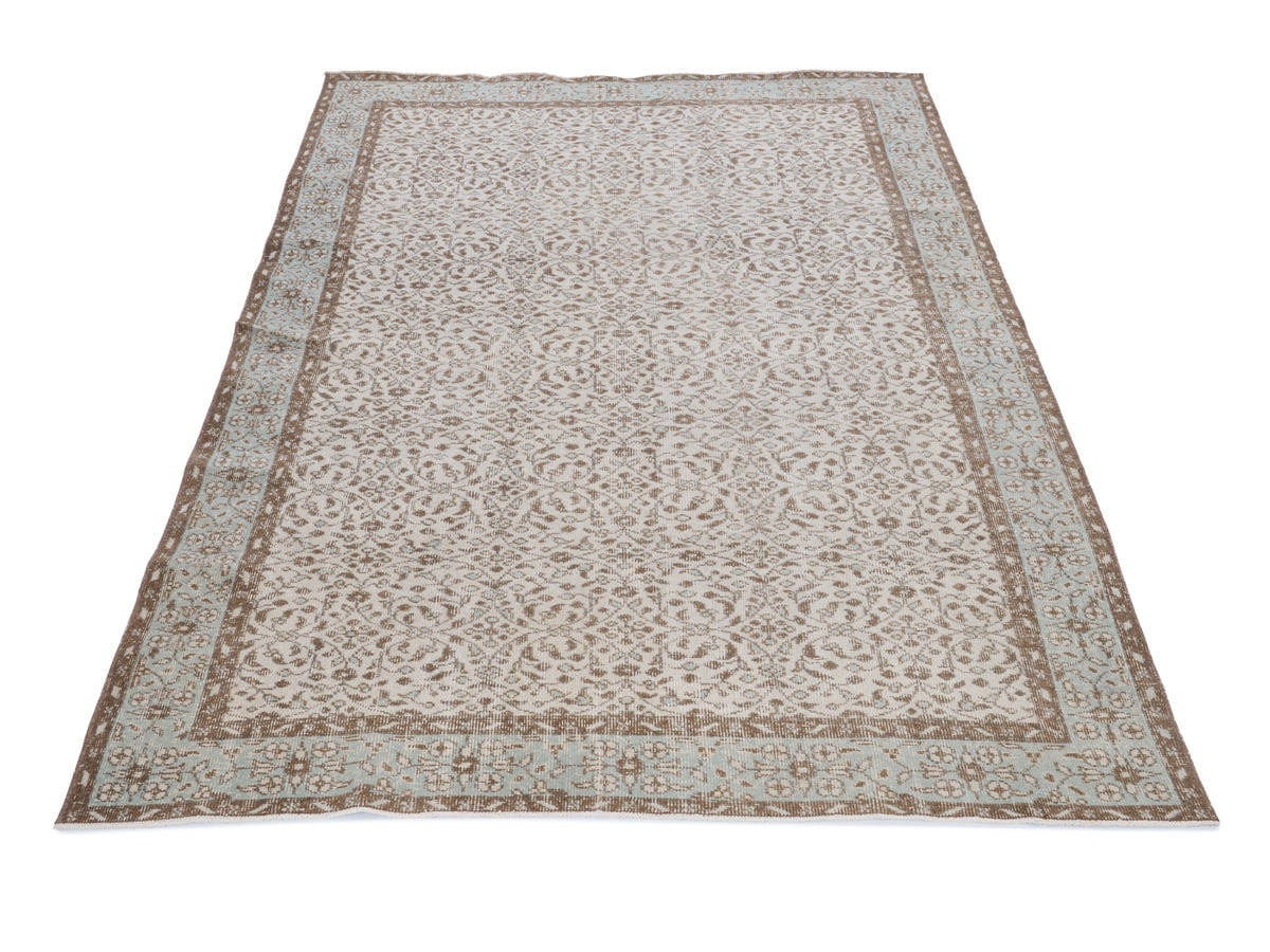 8021, Turkish Isparta Area Rug