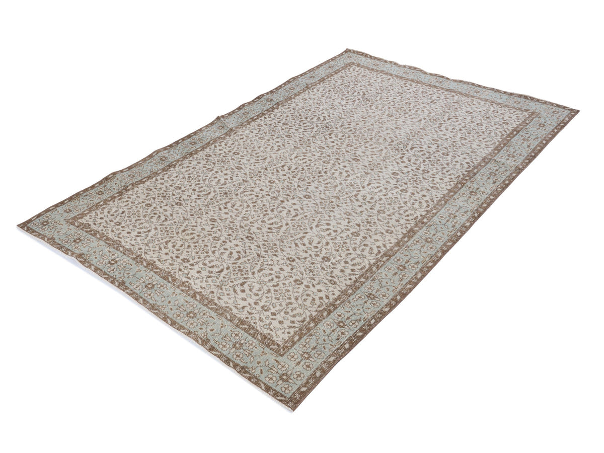 8021, Turkish Isparta Area Rug