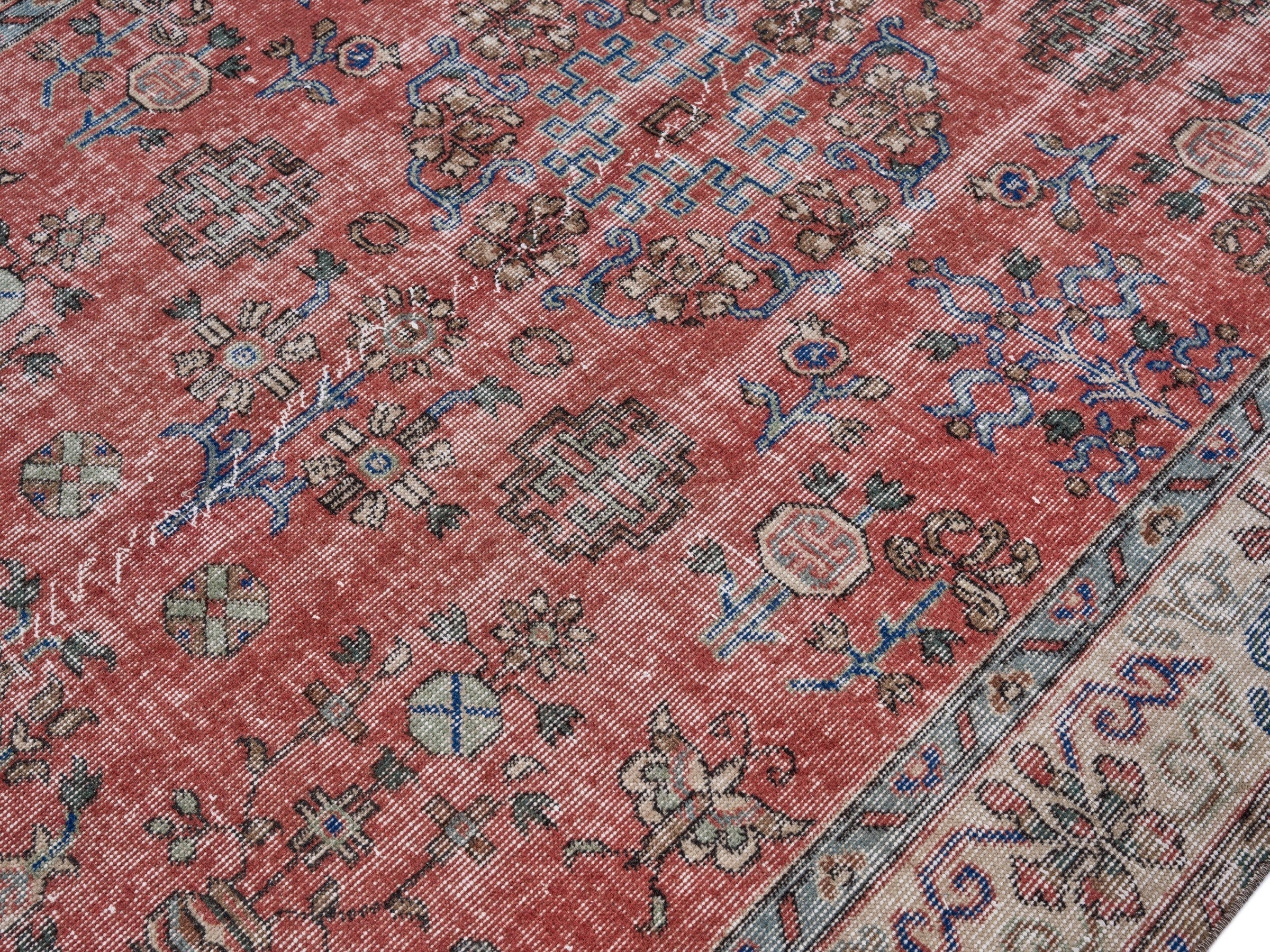 Turkish Isparta area rug in rust and cream, view 5 of 10