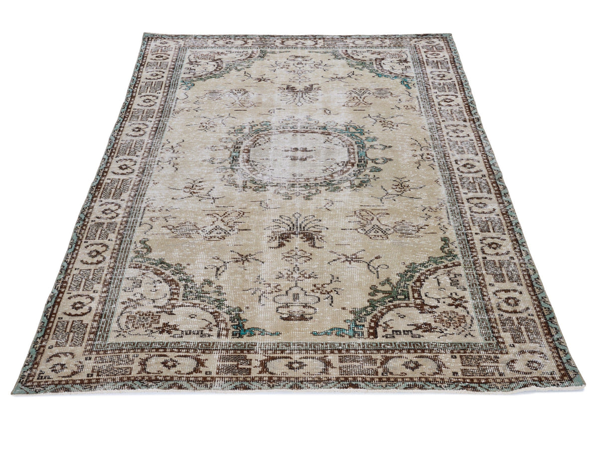 8226, Turkish Manisa Area Rug