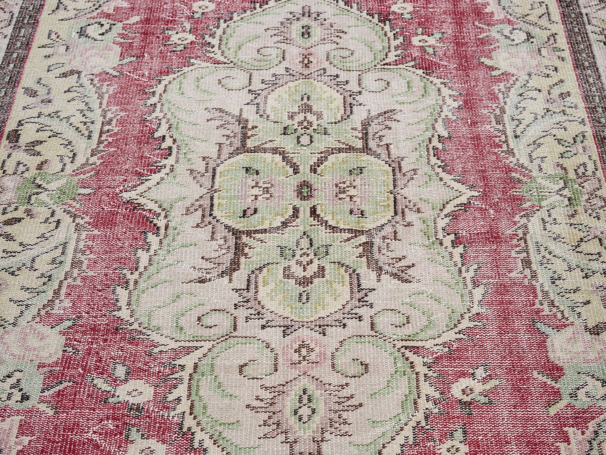 8240, Turkish Manisa Area Rug