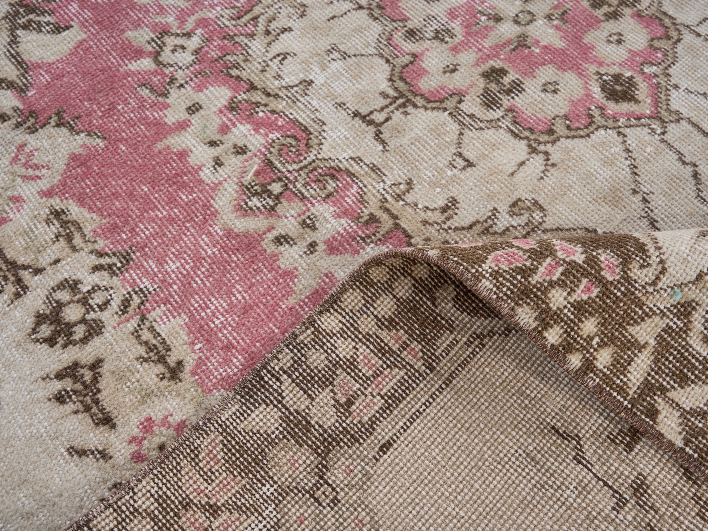 Turkish Isparta area rug in rose and cream, view 9 of 10