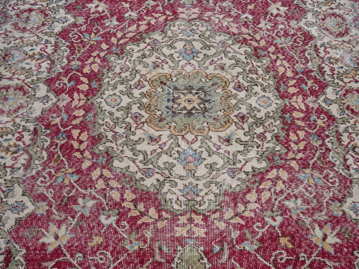 8243, Turkish Isparta Area Rug