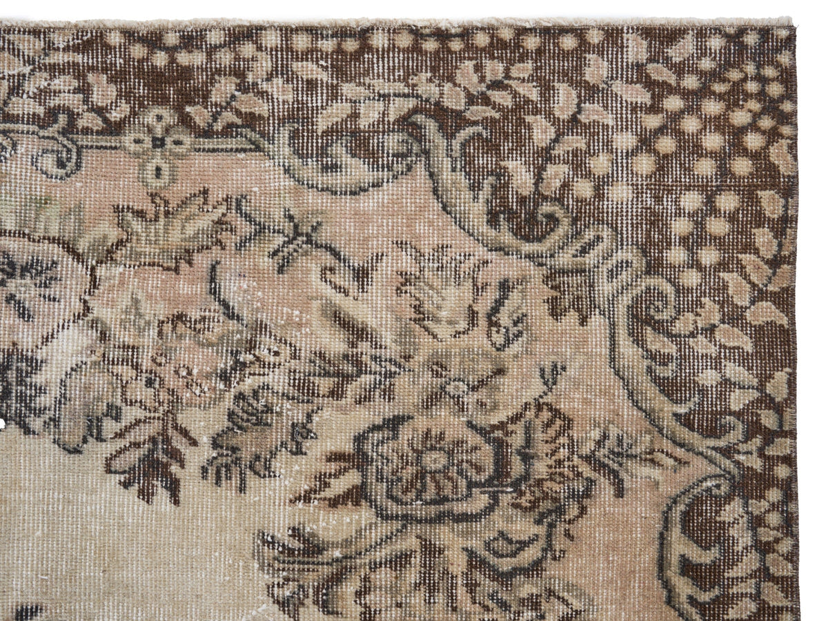 8150, Turkish Isparta Area Rug