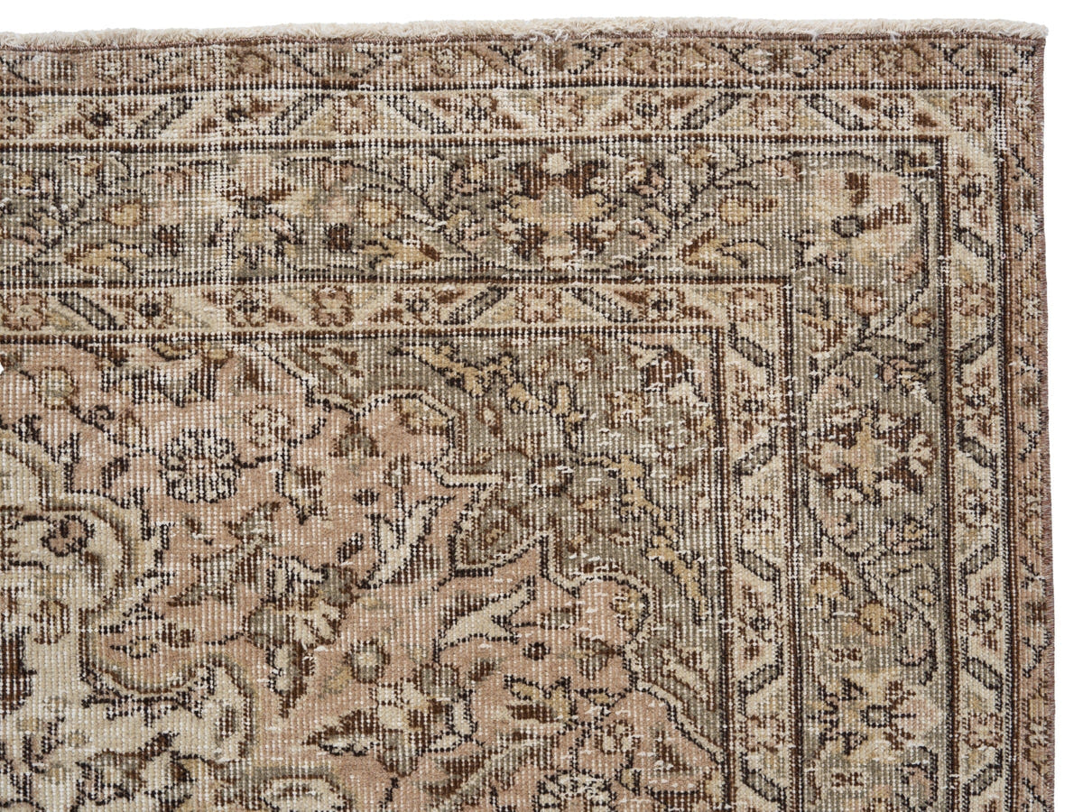 8232, Turkish Isparta Area Rug