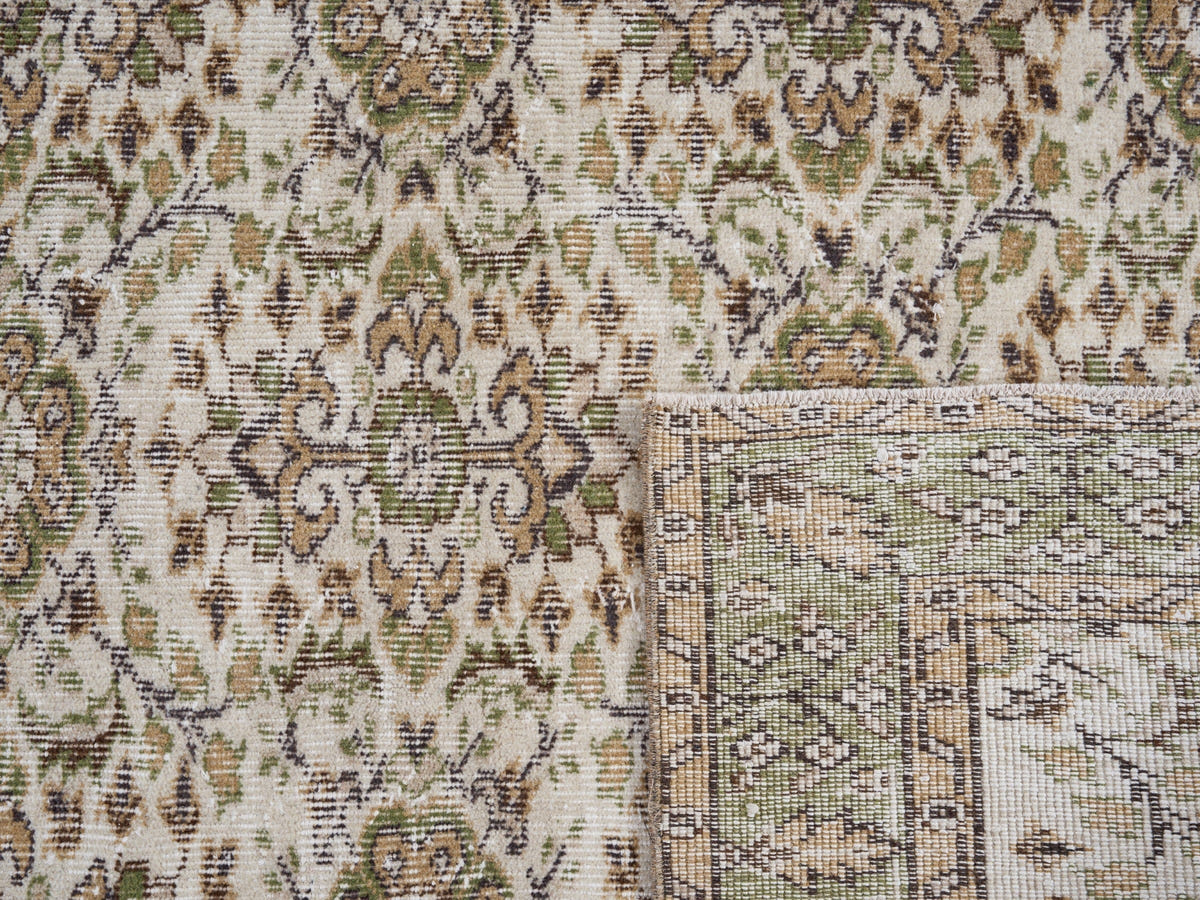8058, Turkish Isparta Area Rug