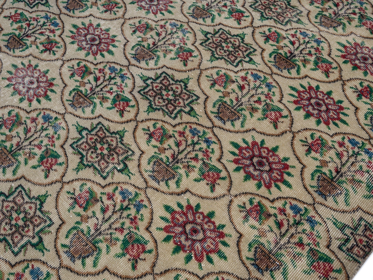8248, Turkish Manisa Area Rug