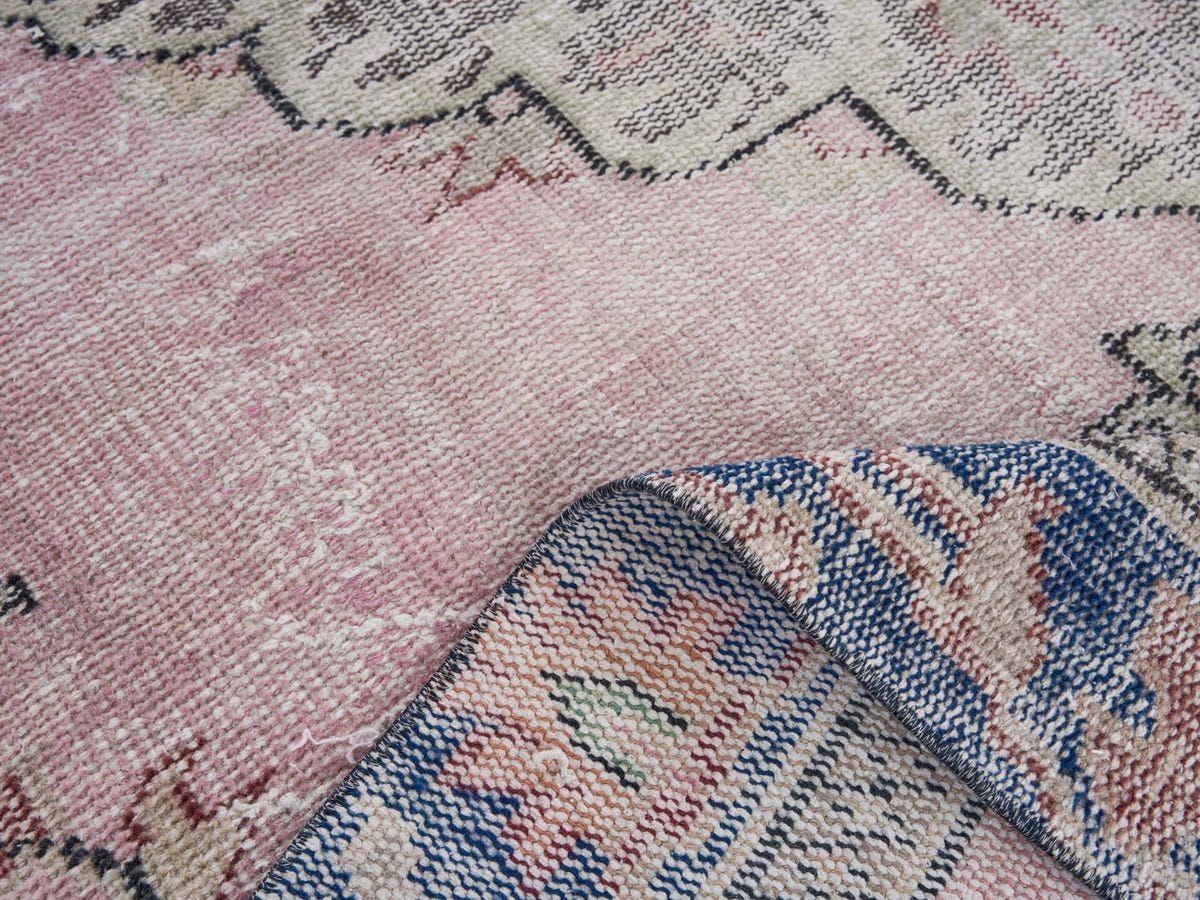 8264, Turkish Manisa Area Rug