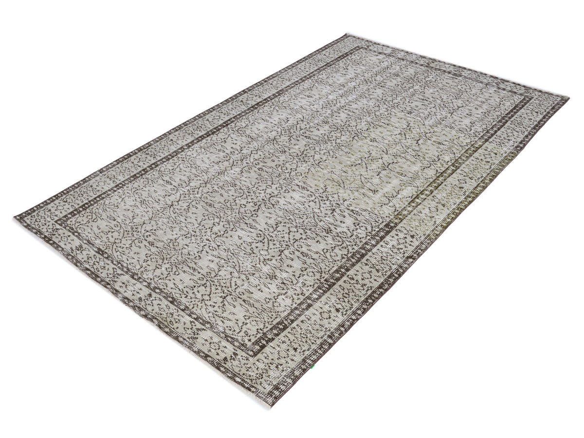 8037, Turkish Manisa Area Rug