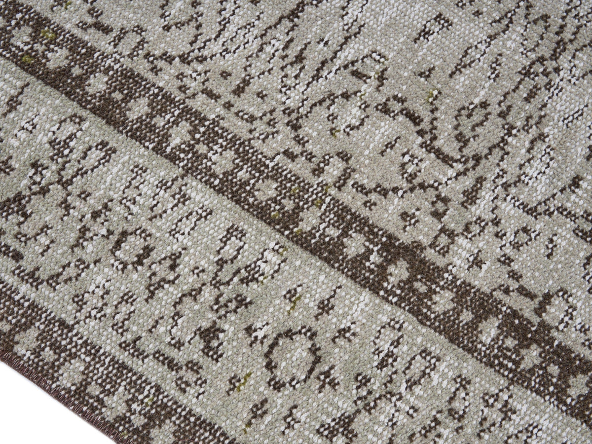 8037, Turkish Manisa Area Rug