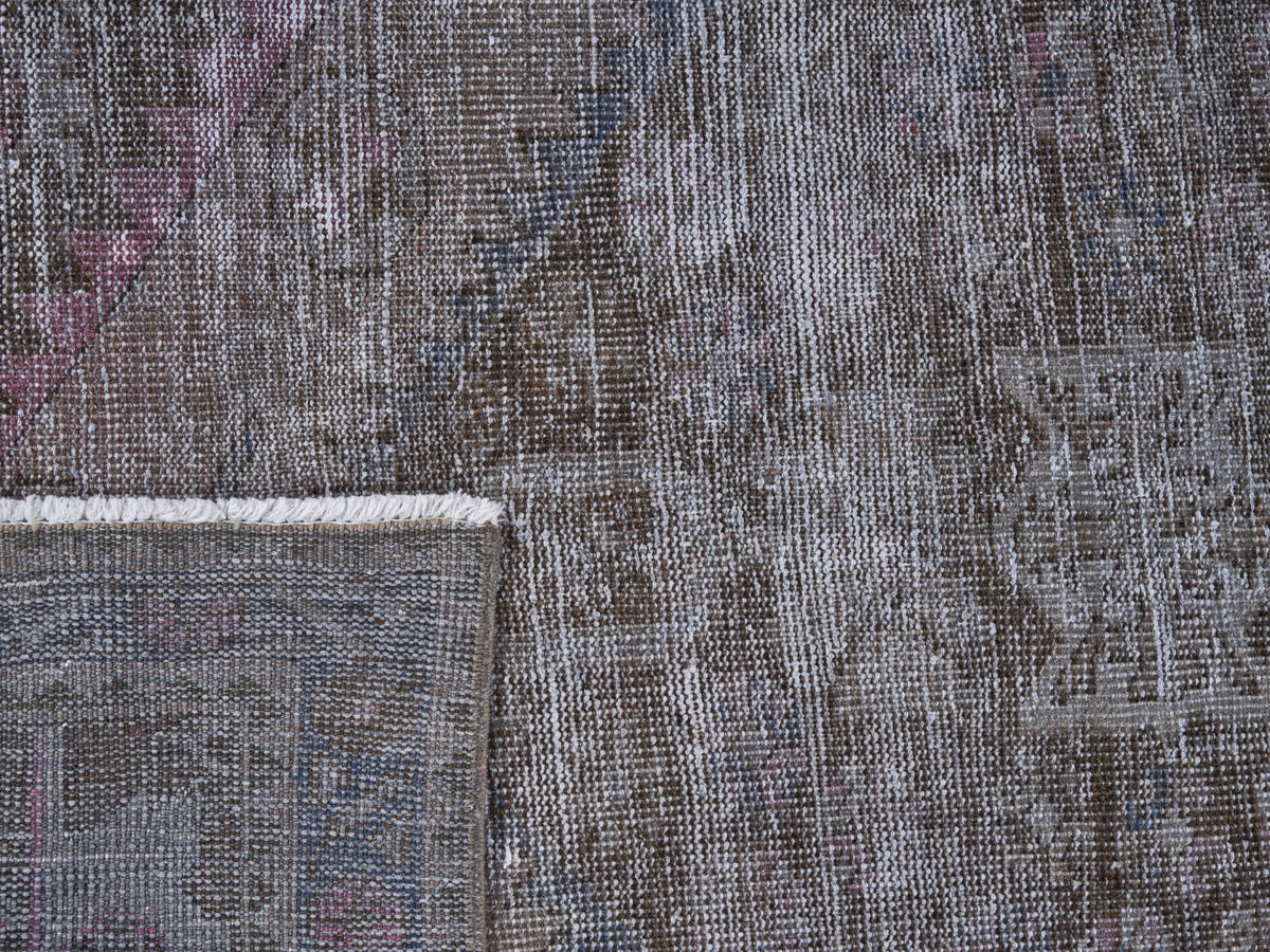 8899, Persian Zanjan Area Rug