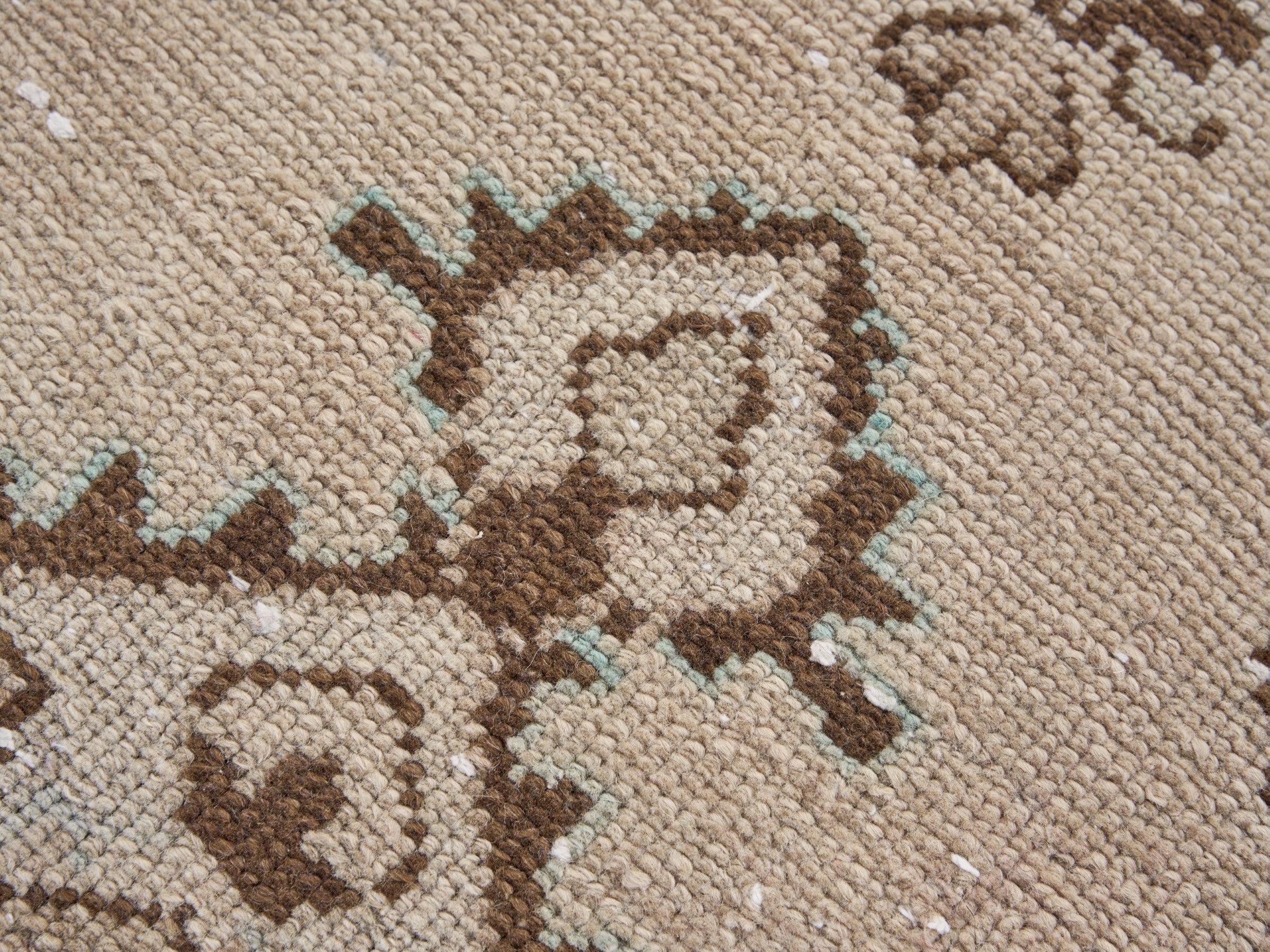 Persian Hamedan runner rug in cream and fawn, view 7 of 10