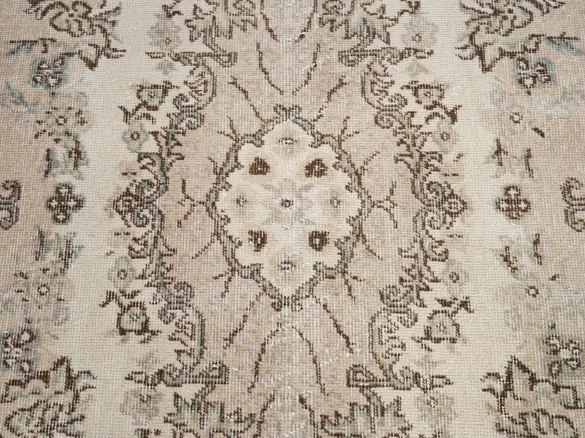 8002, Turkish Isparta Area Rug