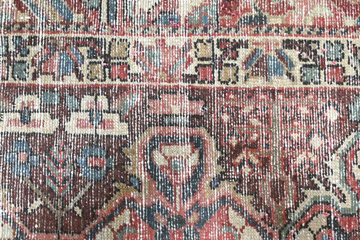 10001, Persian Bakhtiari Oversized Rug