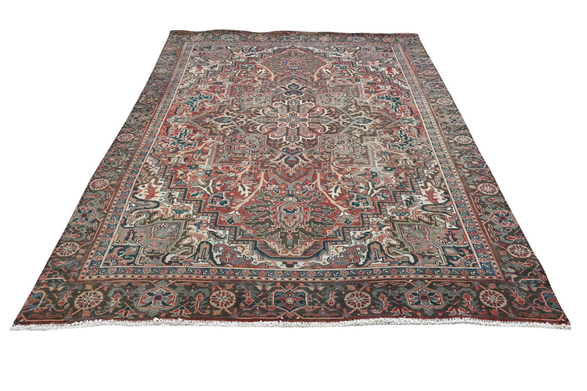 10011, Persian Heriz Area Rug