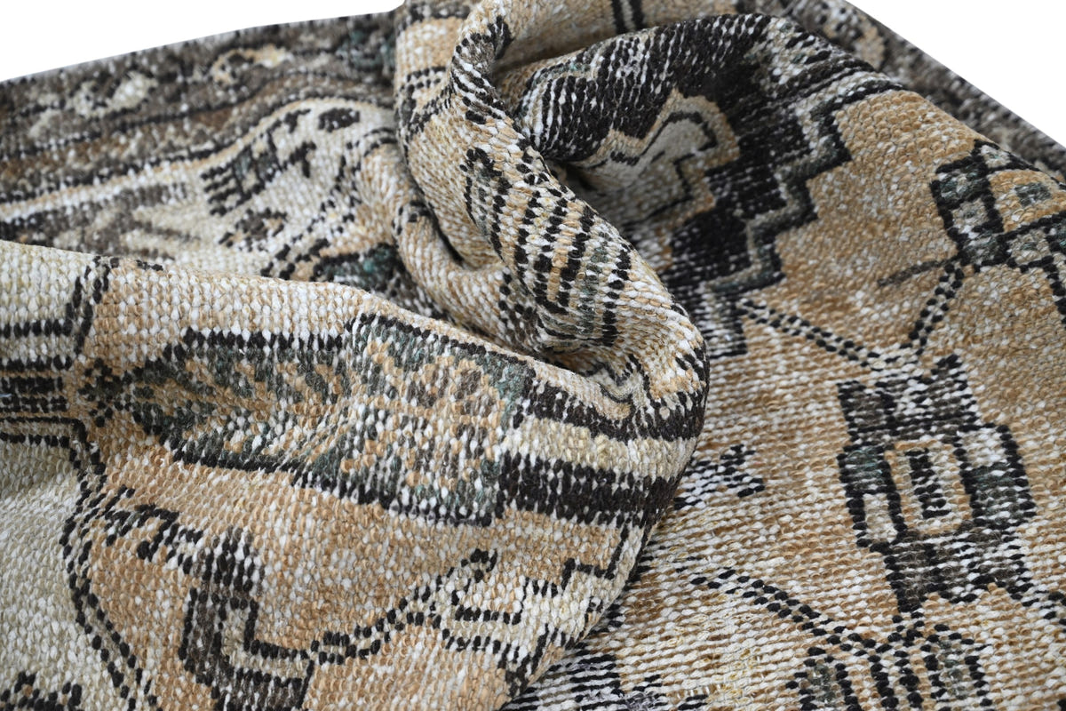 10022, Persian Ferdos Area Rug