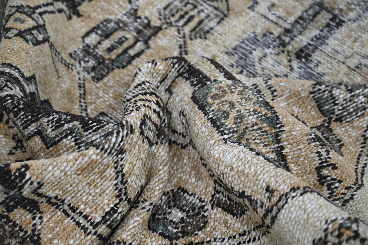 10022, Persian Ferdos Area Rug