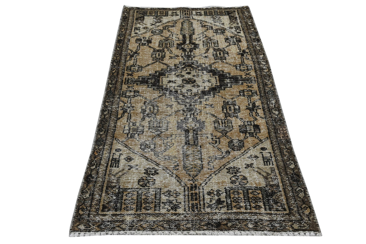 10022, Persian Ferdos Area Rug