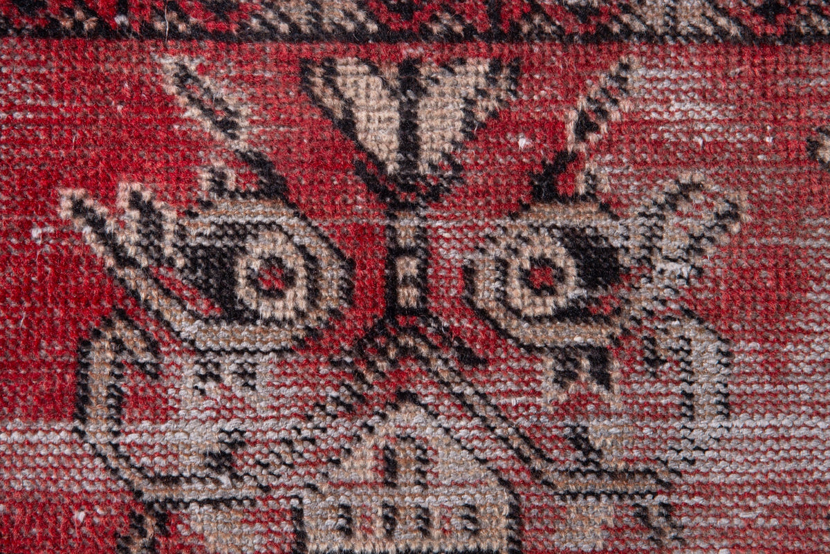 1002, Persian Ferdos Area Rug