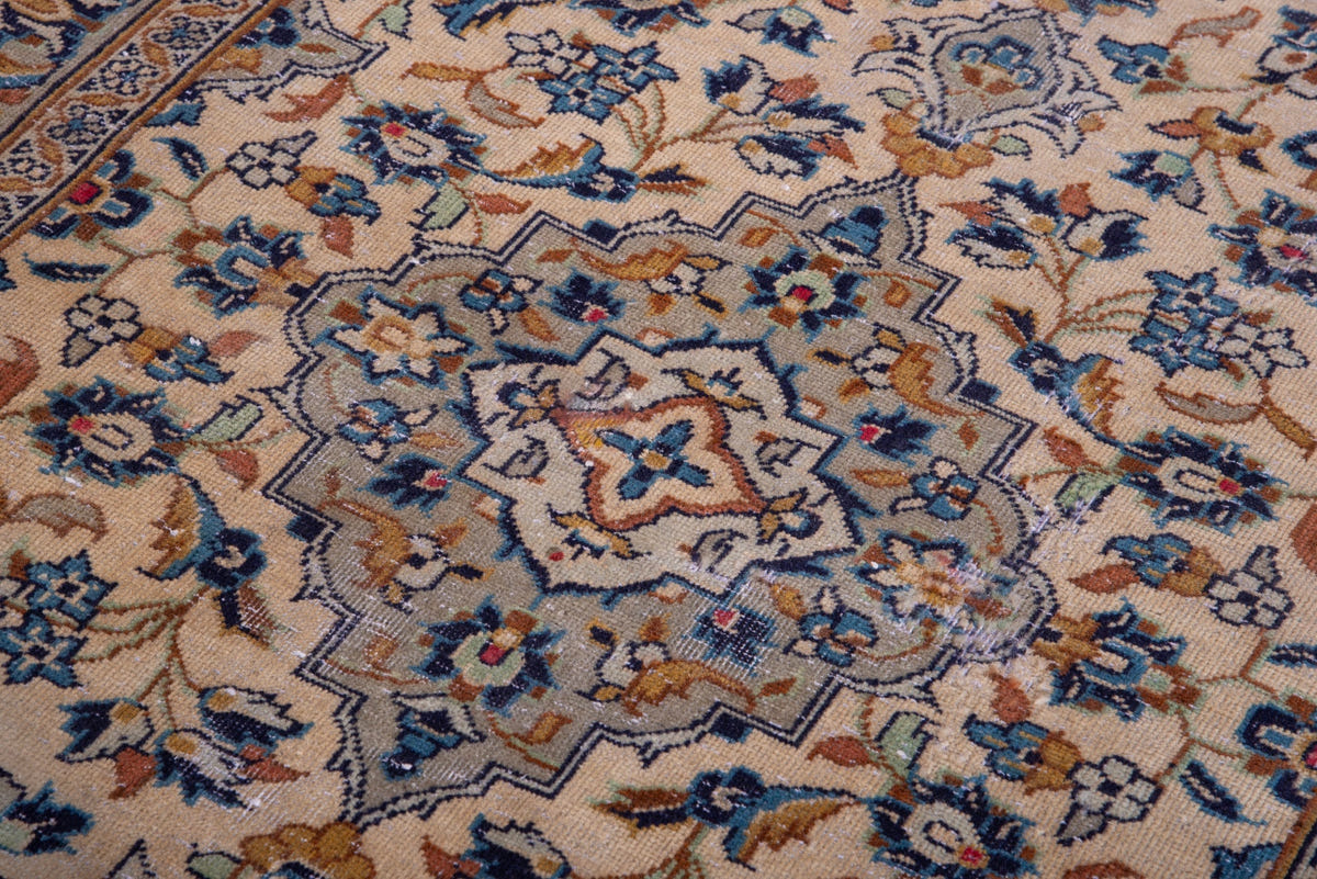 1003, Persian Kashan Area Rug