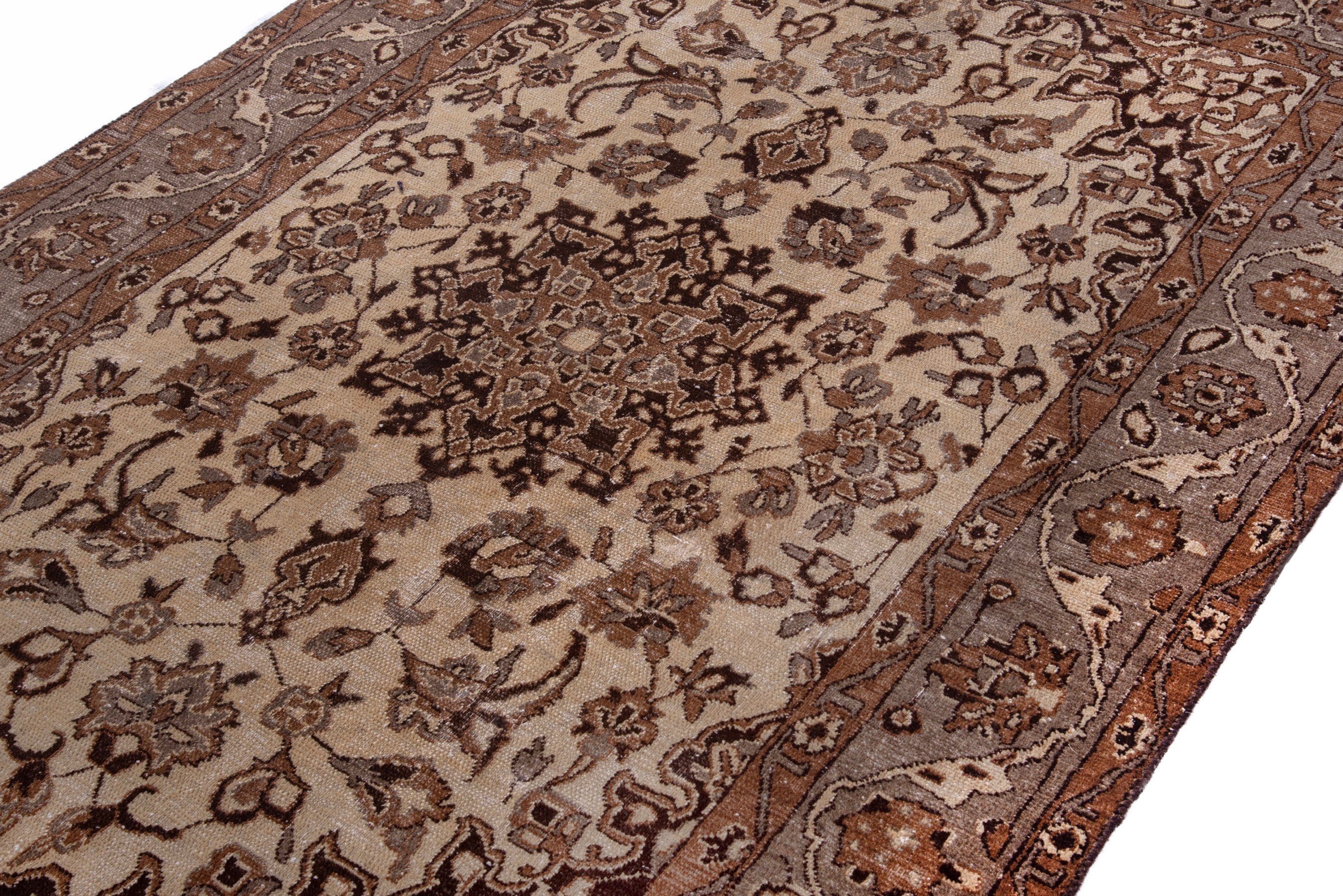 Persian Kashan area rug in ivory and rust, view 4 of 14