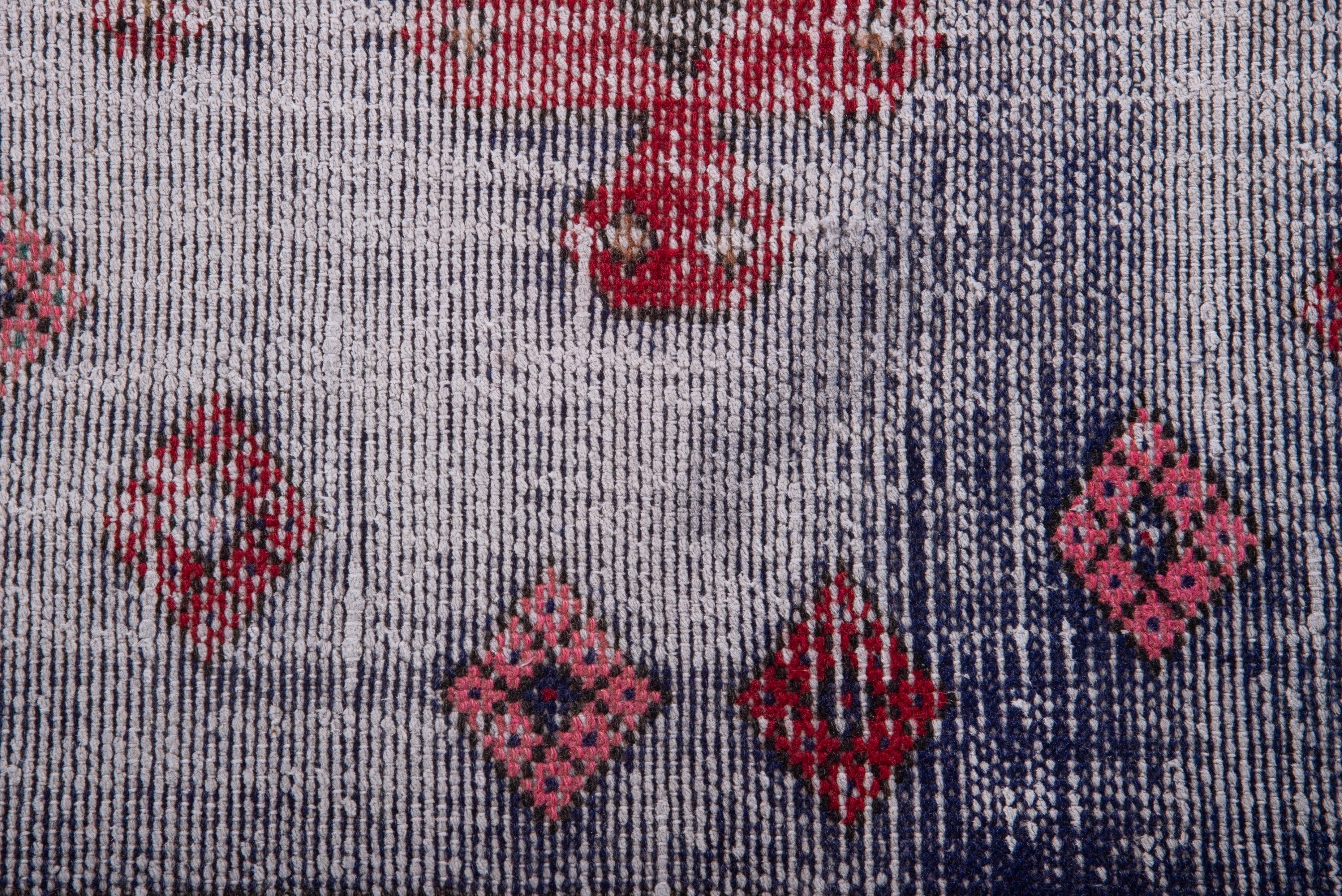 Persian Zanjan accent rug in cream and deep red, view 10 of 15