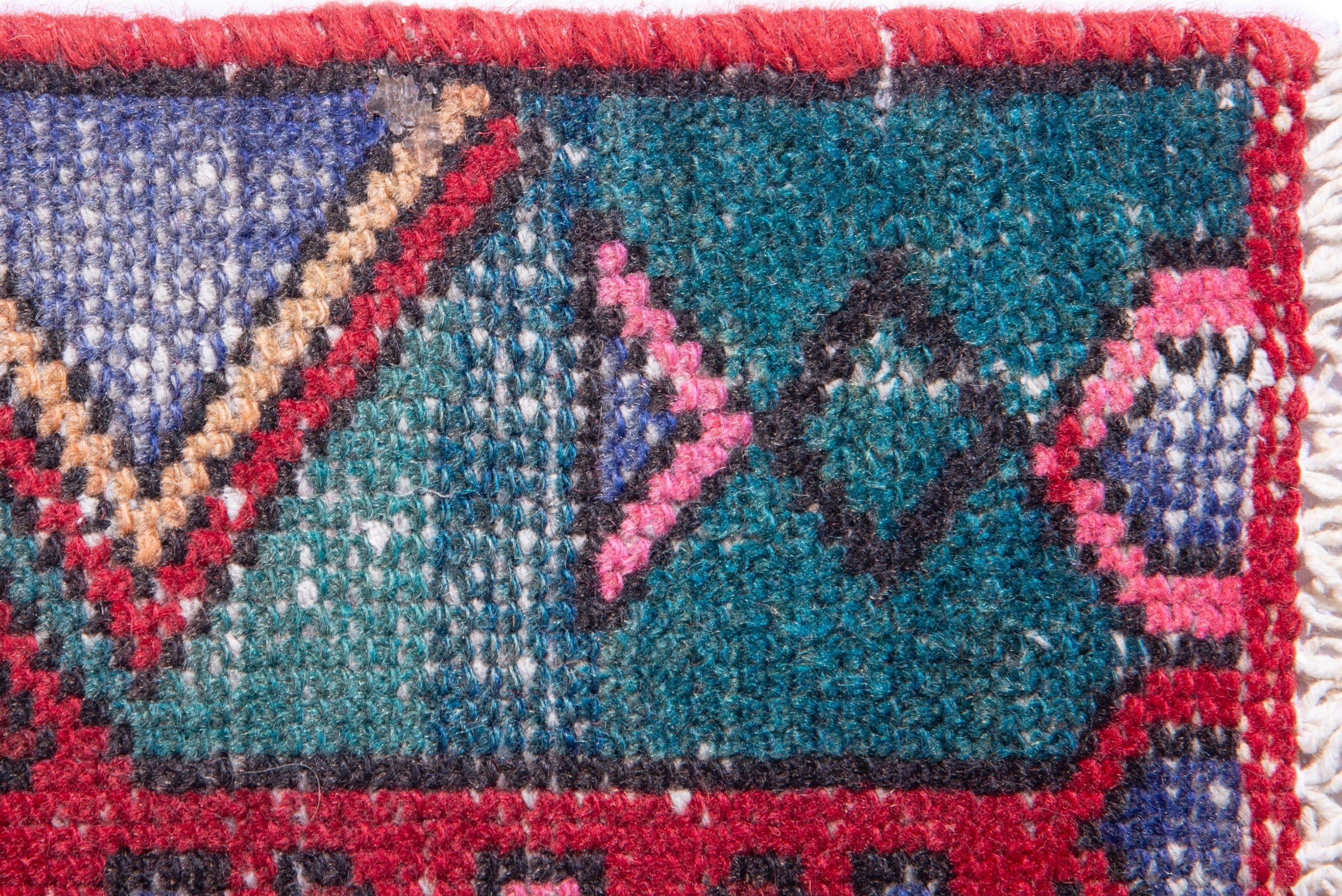 Persian Zanjan accent rug in cream and deep red, view 12 of 15