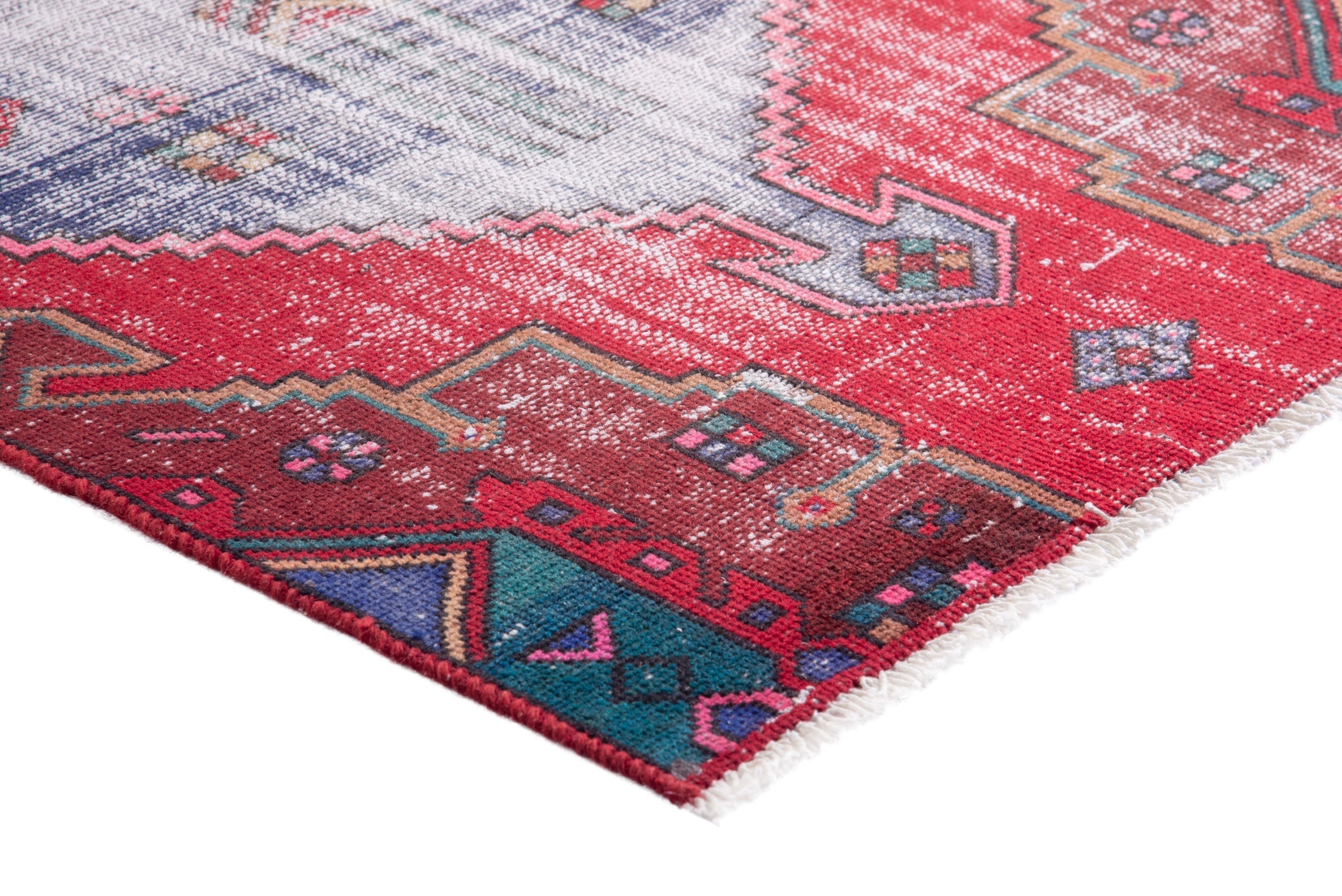 Persian Zanjan accent rug in cream and deep red, view 6 of 15