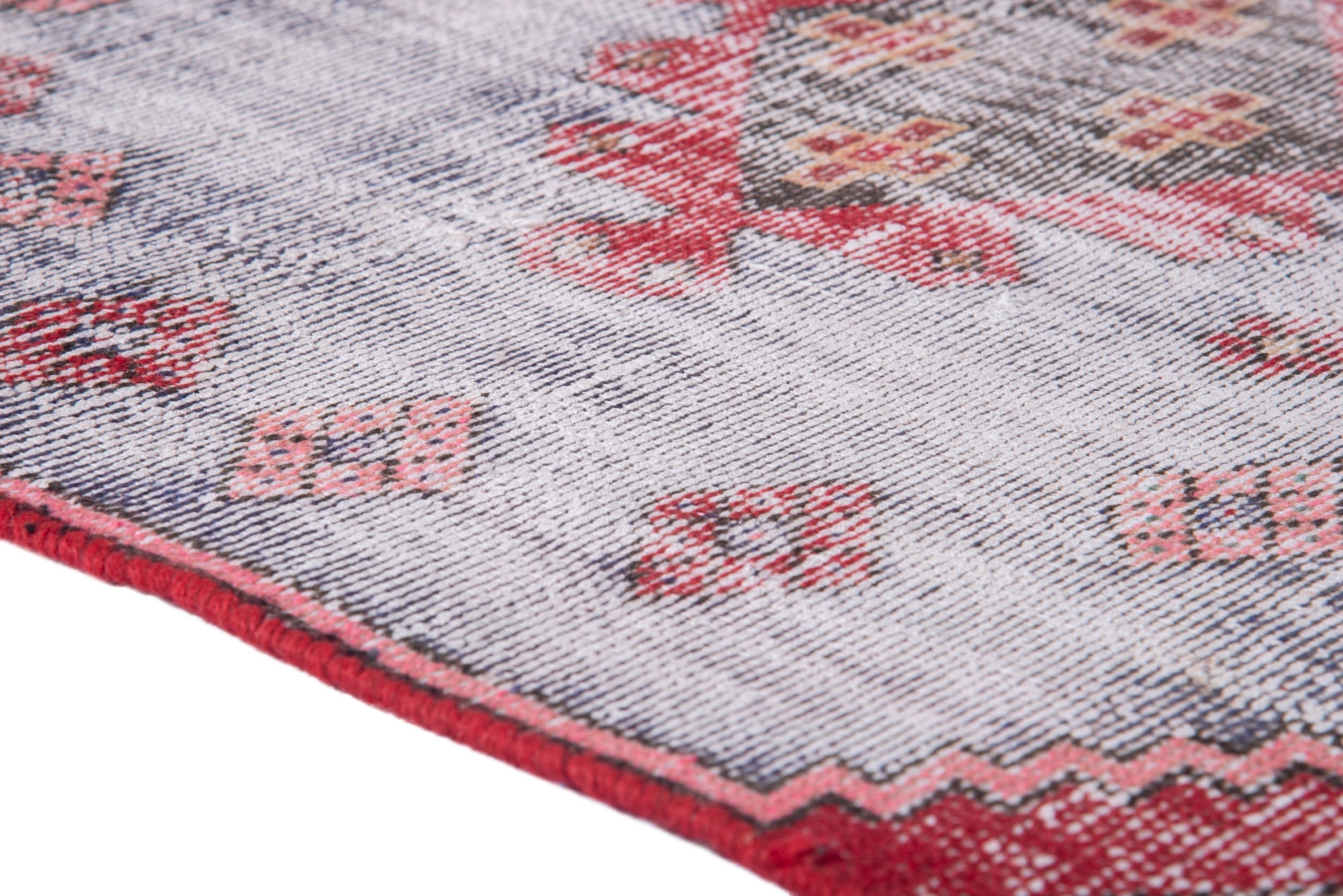 Persian Zanjan accent rug in cream and deep red, view 8 of 15