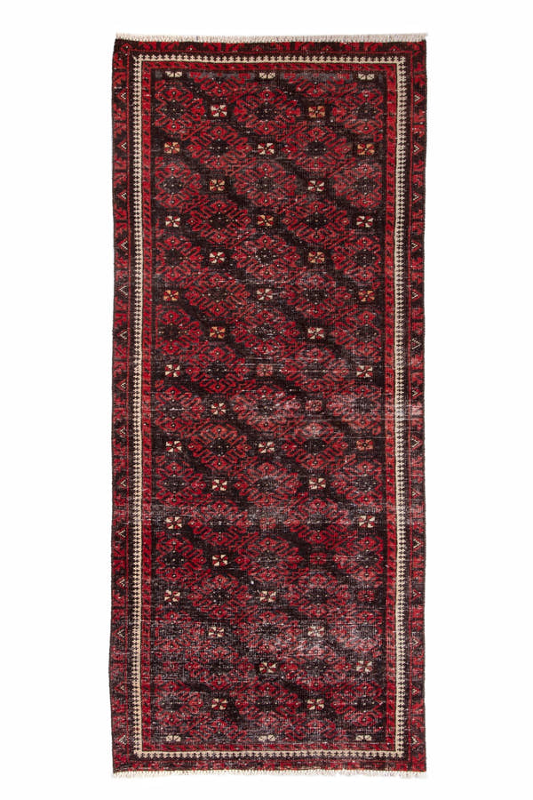 1031 - Persian Runner Rug 2'11" x 6'9"