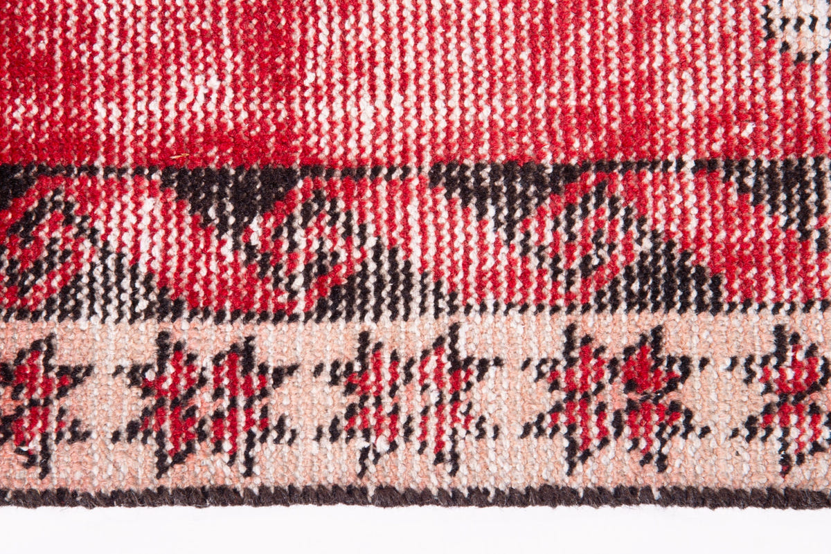 1050, Persian Ferdos Area Rug
