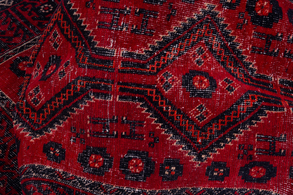 1132, Persian Baluch Area Rug