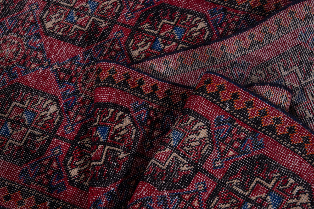 1193, Persian Ferdos Runner Rug