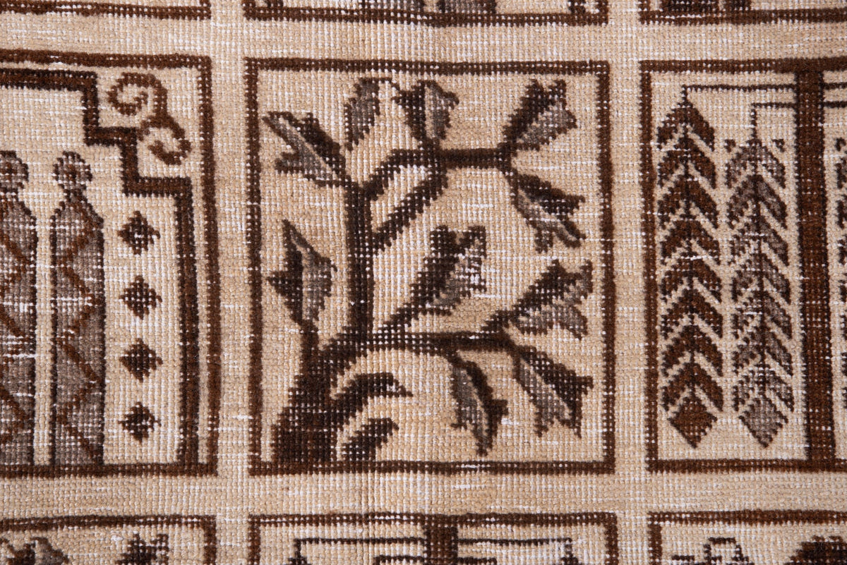 1465, Persian Ferdos Oversized Rug