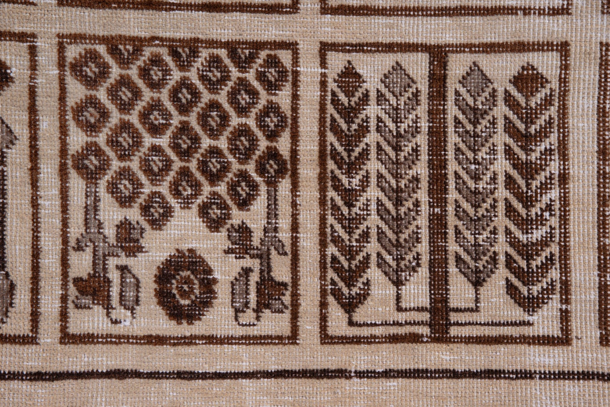 1465, Persian Ferdos Oversized Rug
