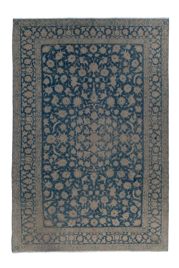 1661, Persian Kashan Oversized Rug