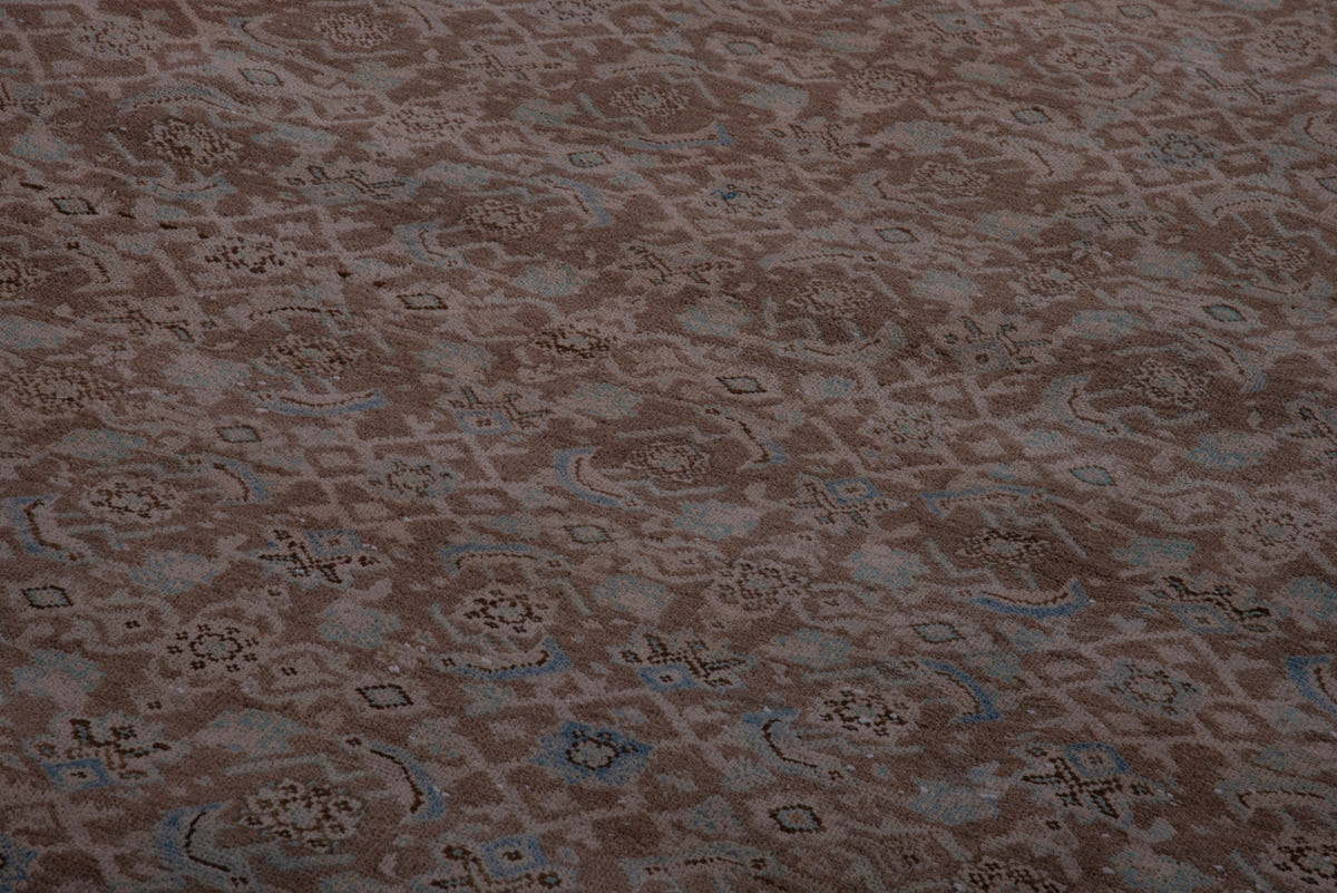 1663, Persian Mahal Oversized Rug
