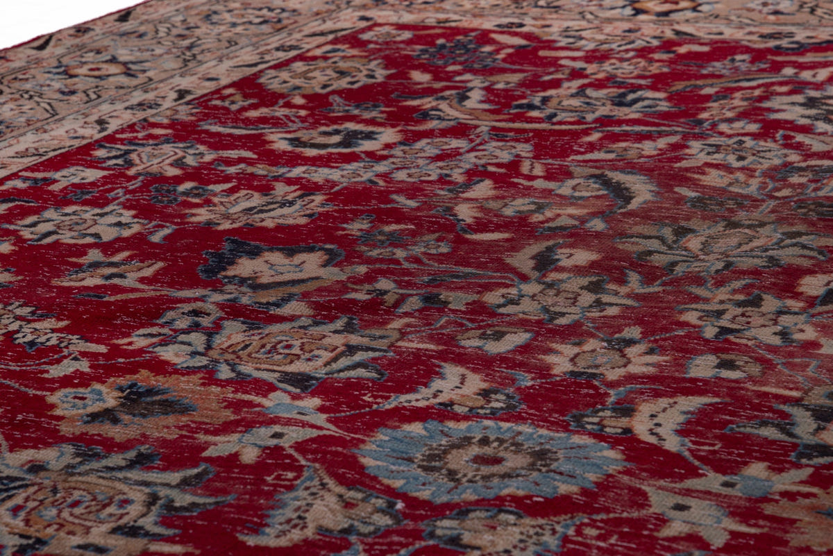 1669, Persian Nain Area Rug