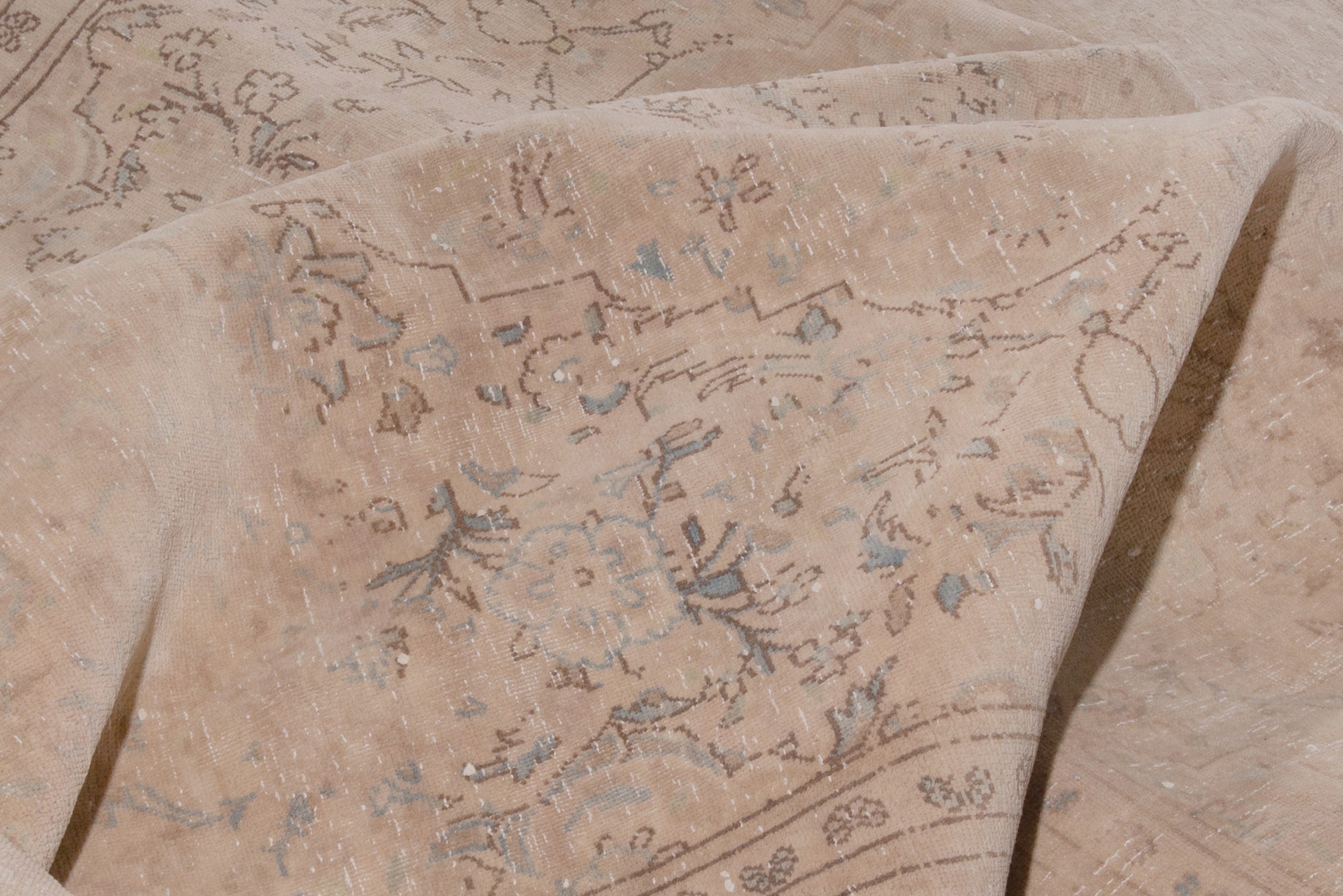 Persian Kashan area rug in muted pink and dusty rose, view 16 of 22