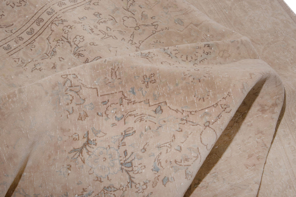 1972, Persian Kashan Area Rug