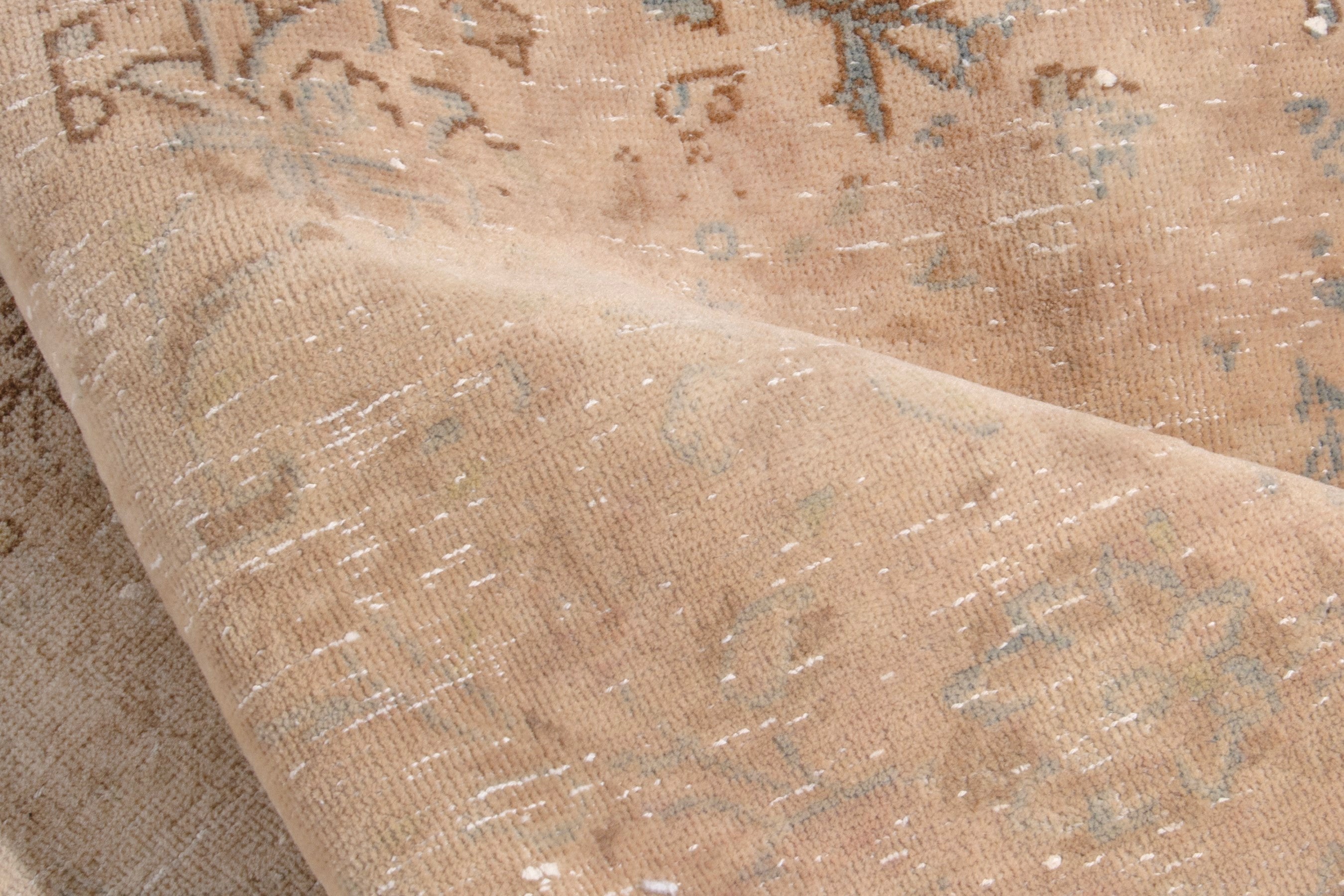 Persian Kashan area rug in muted pink and dusty rose, view 20 of 22
