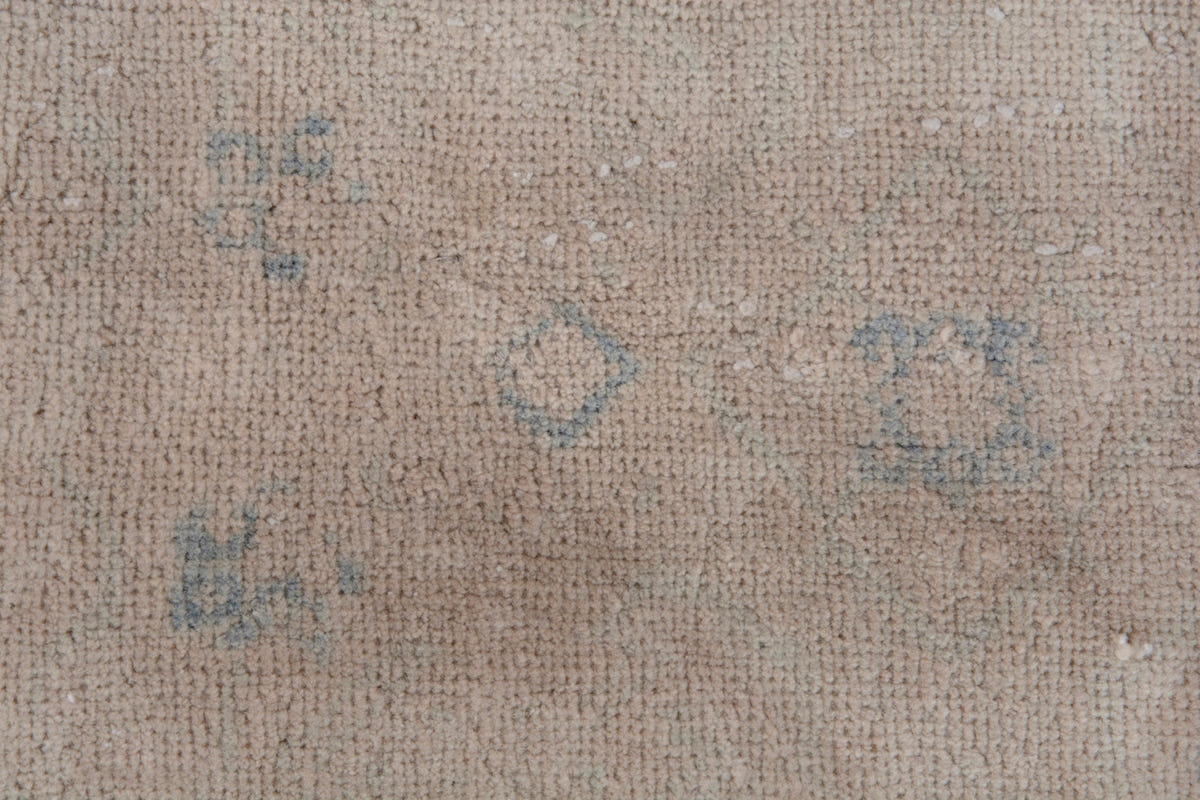 2002, Persian Mahal Oversized Rug