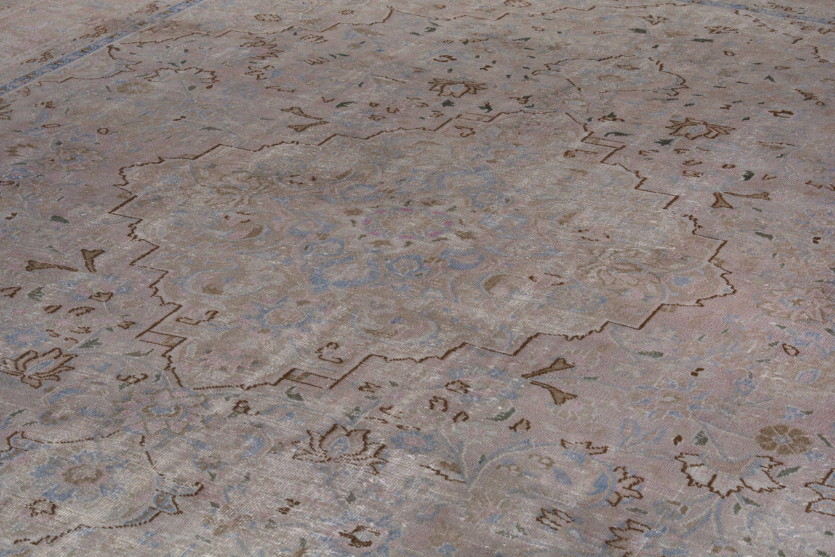 2011, Persian Sabzevar Oversized Rug