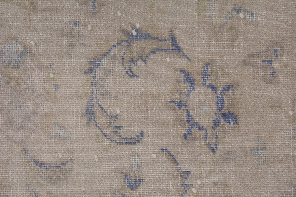 2028, Persian Kashan Oversized Rug