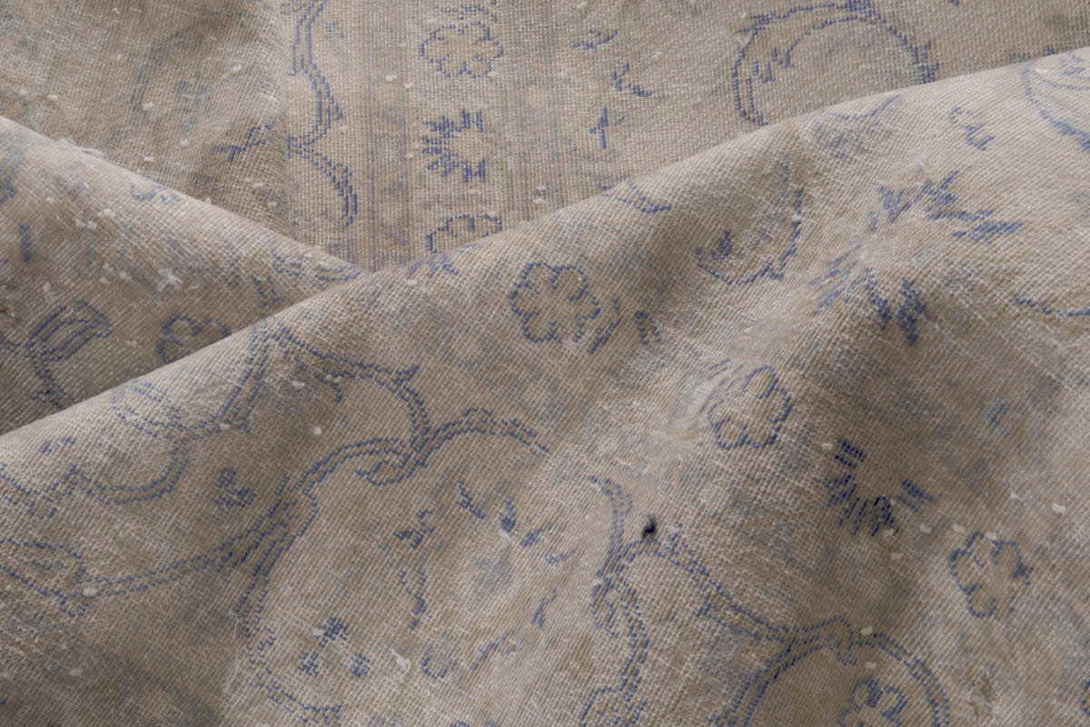 2028, Persian Kashan Oversized Rug