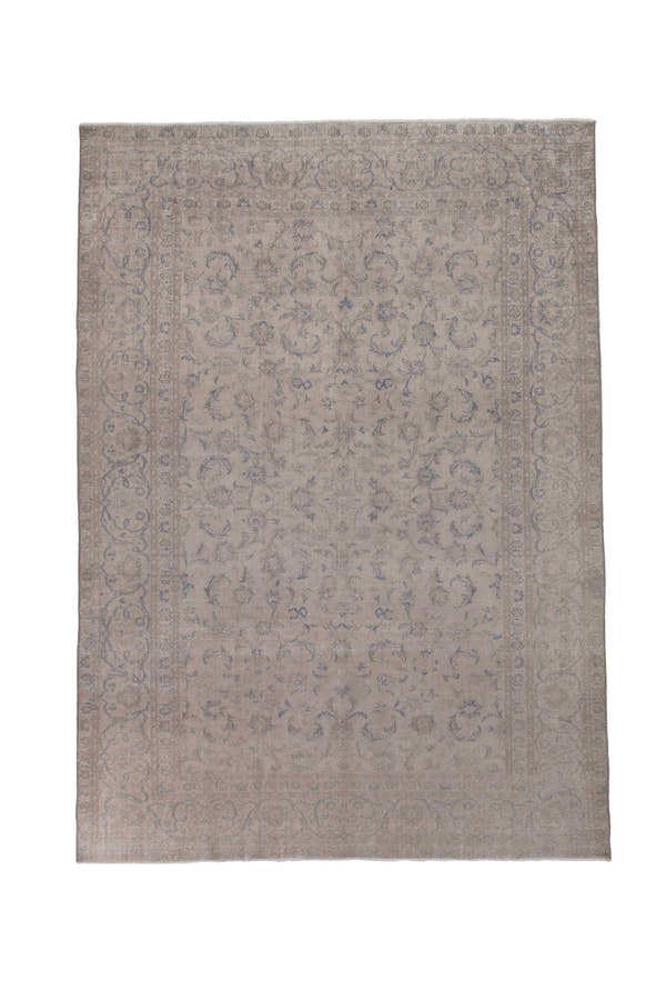 2028, Persian Kashan Oversized Rug