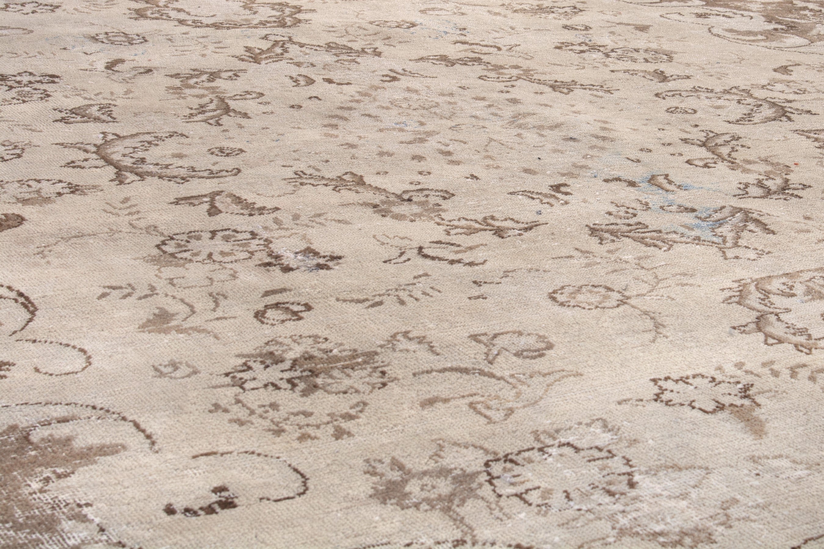 Persian Mashhad oversized rug in cream and taupe, view 10 of 18